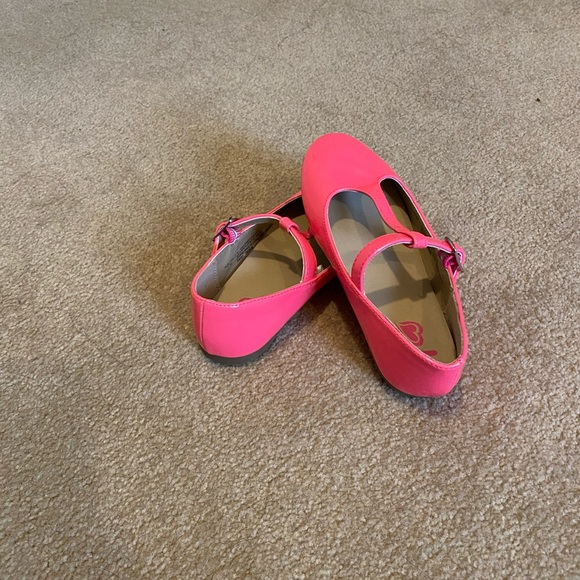NWOT neon pink T-strap ballerina flats. Children’s Place size 10 - Picture 6 of 6